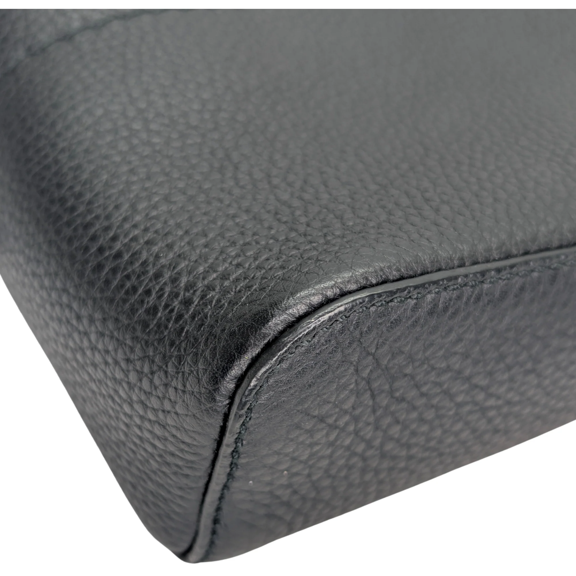 Salvatore Ferragamo Vitello Leather Crossbody Bag Black - Image 7