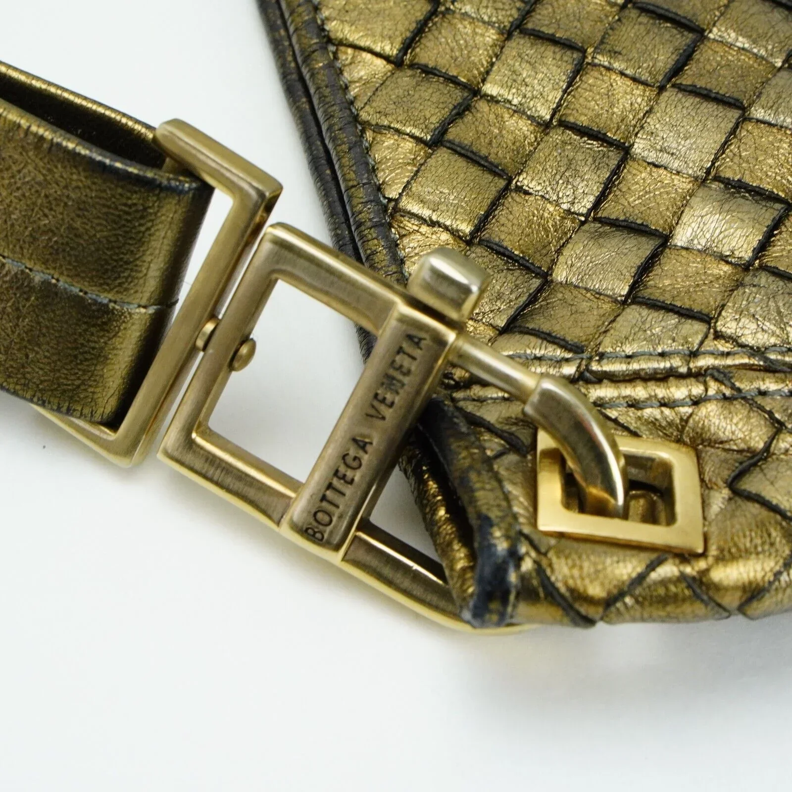 Bottega Veneta Intrecciato Leather Shoulder Bag Gold - Image 11