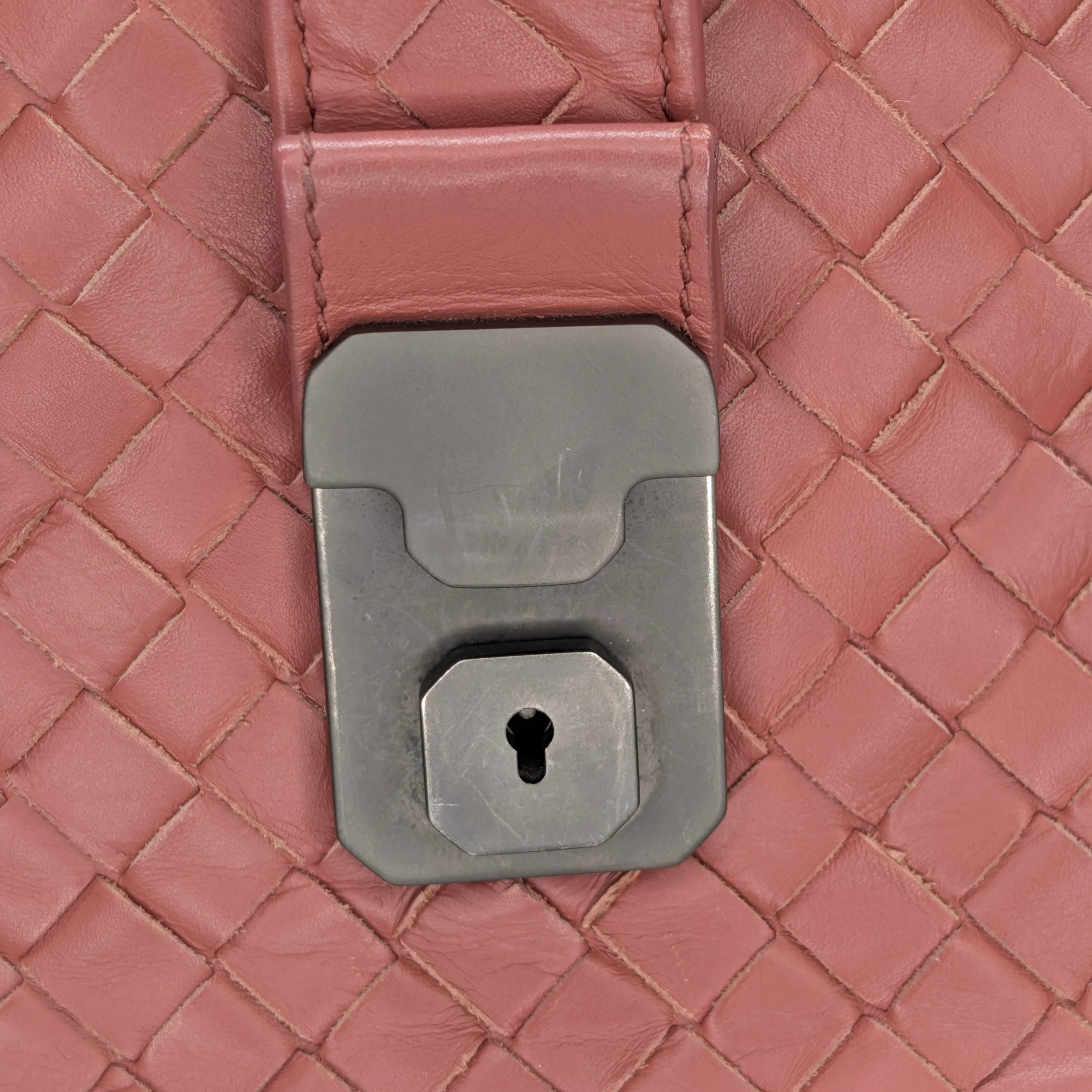 Bottega Veneta Intrecciato Roma Large Bag Pink - Image 10