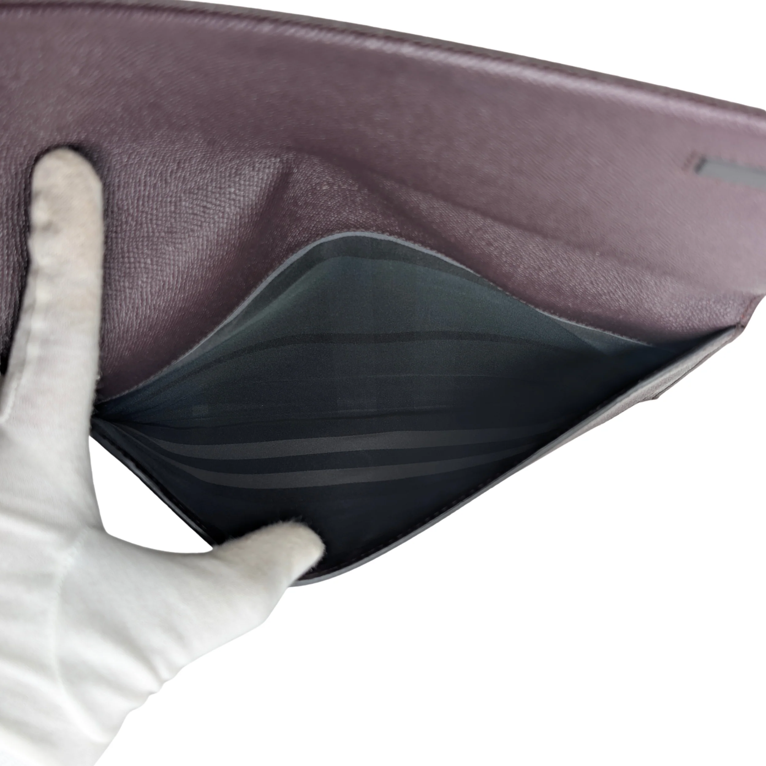 Burberry London Classic Envelope Clutch Blackcurrent - Image 15