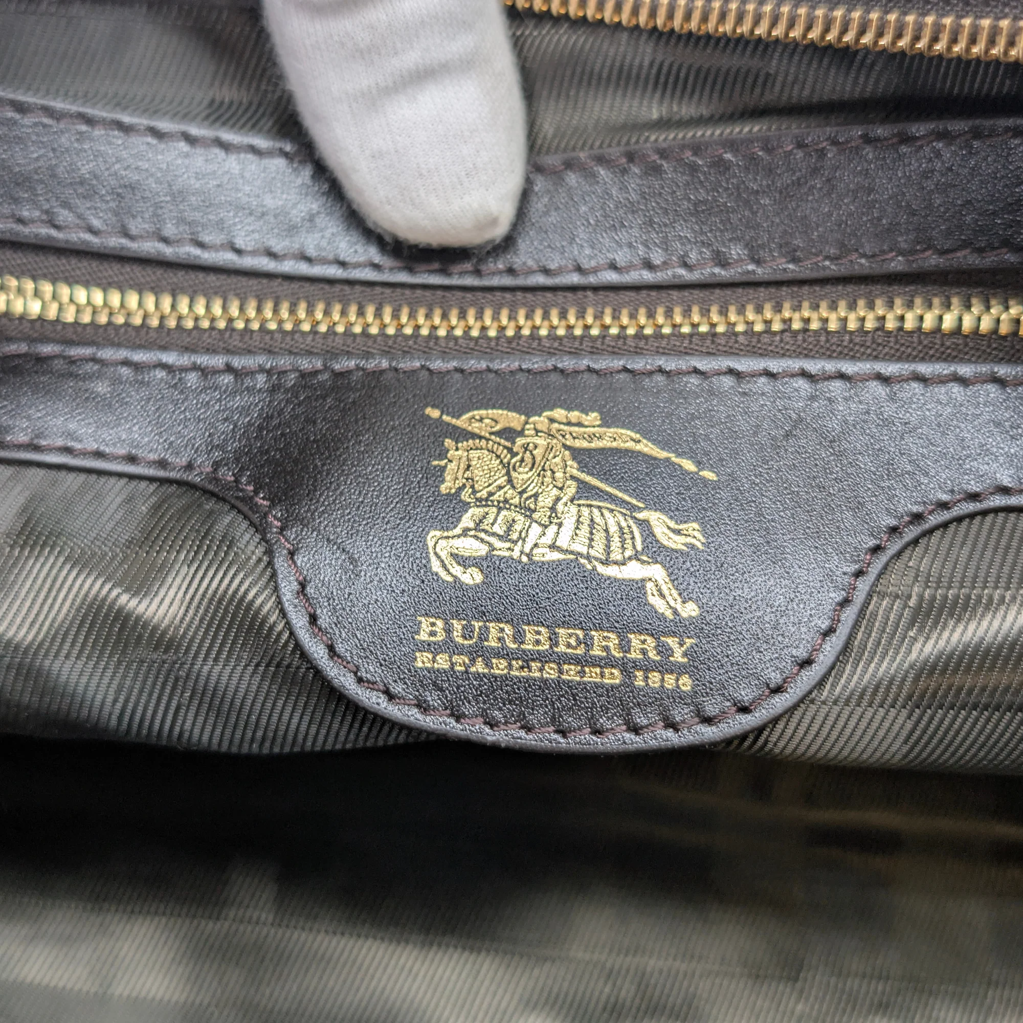 Burberry Quilted Manor Shoulder Bag Brown/Black - Image 19