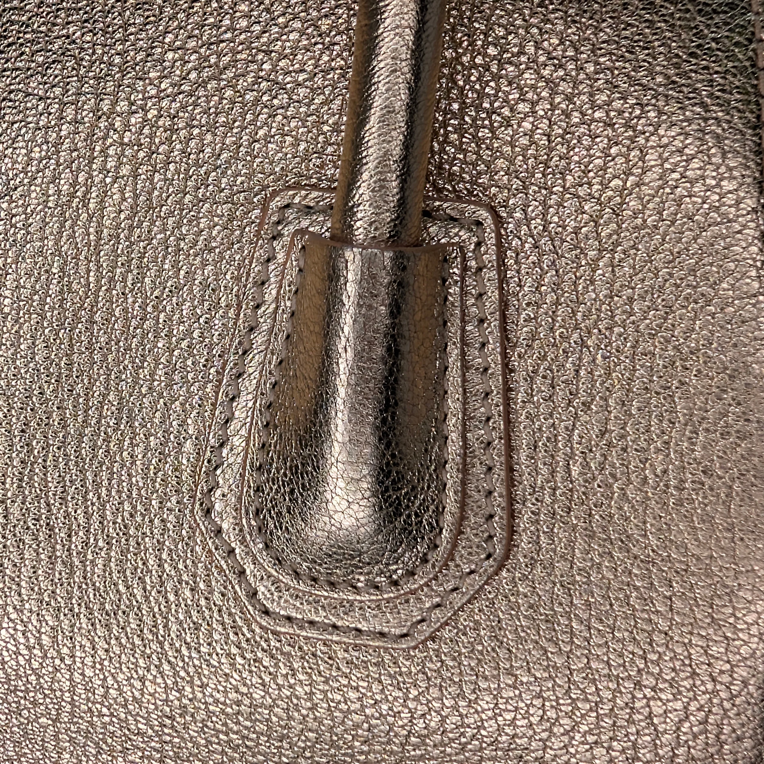Givenchy Antigona Small Sugar Goatskin Metalic Pink Bag - Image 13
