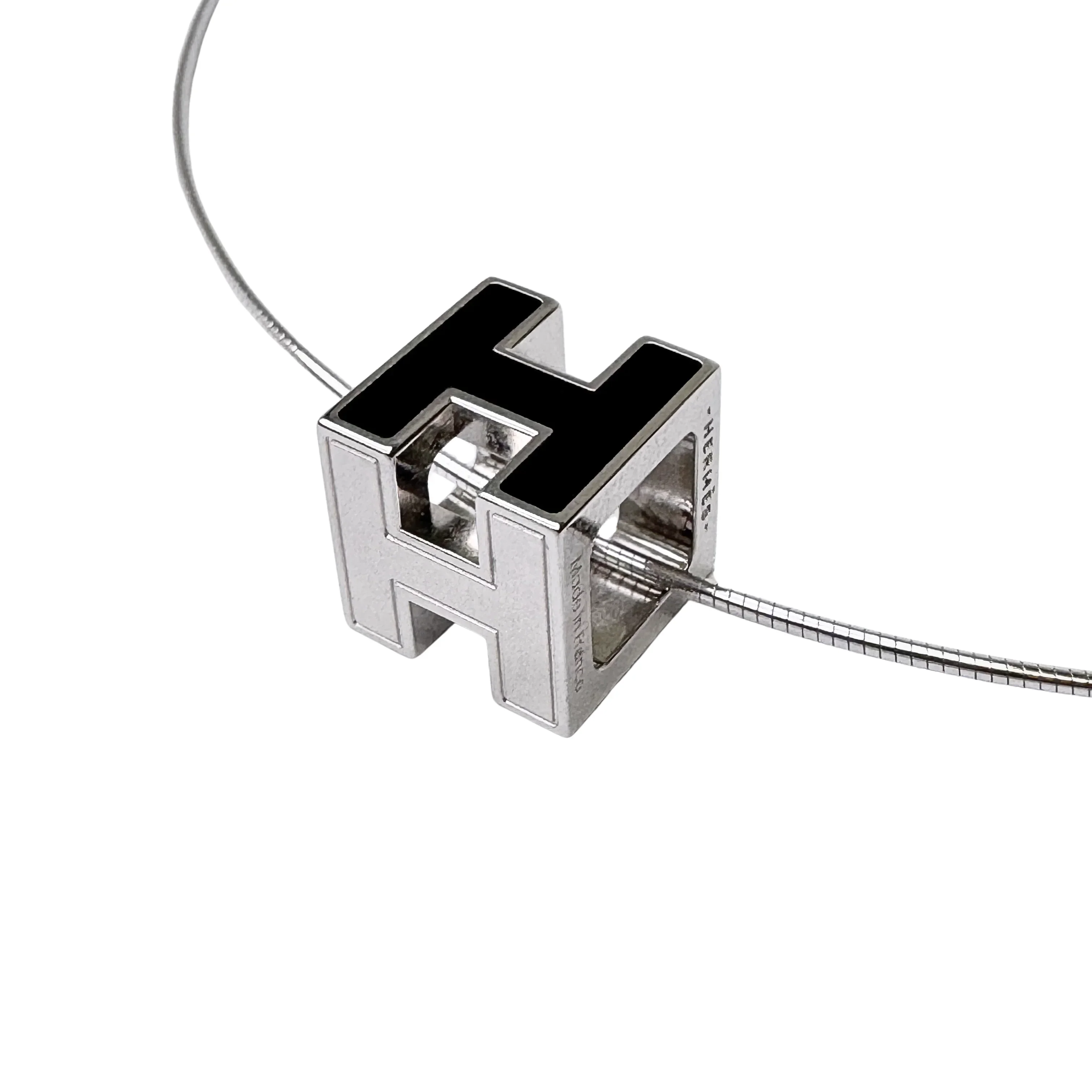 Hermés H Cube Necklace - Image 2