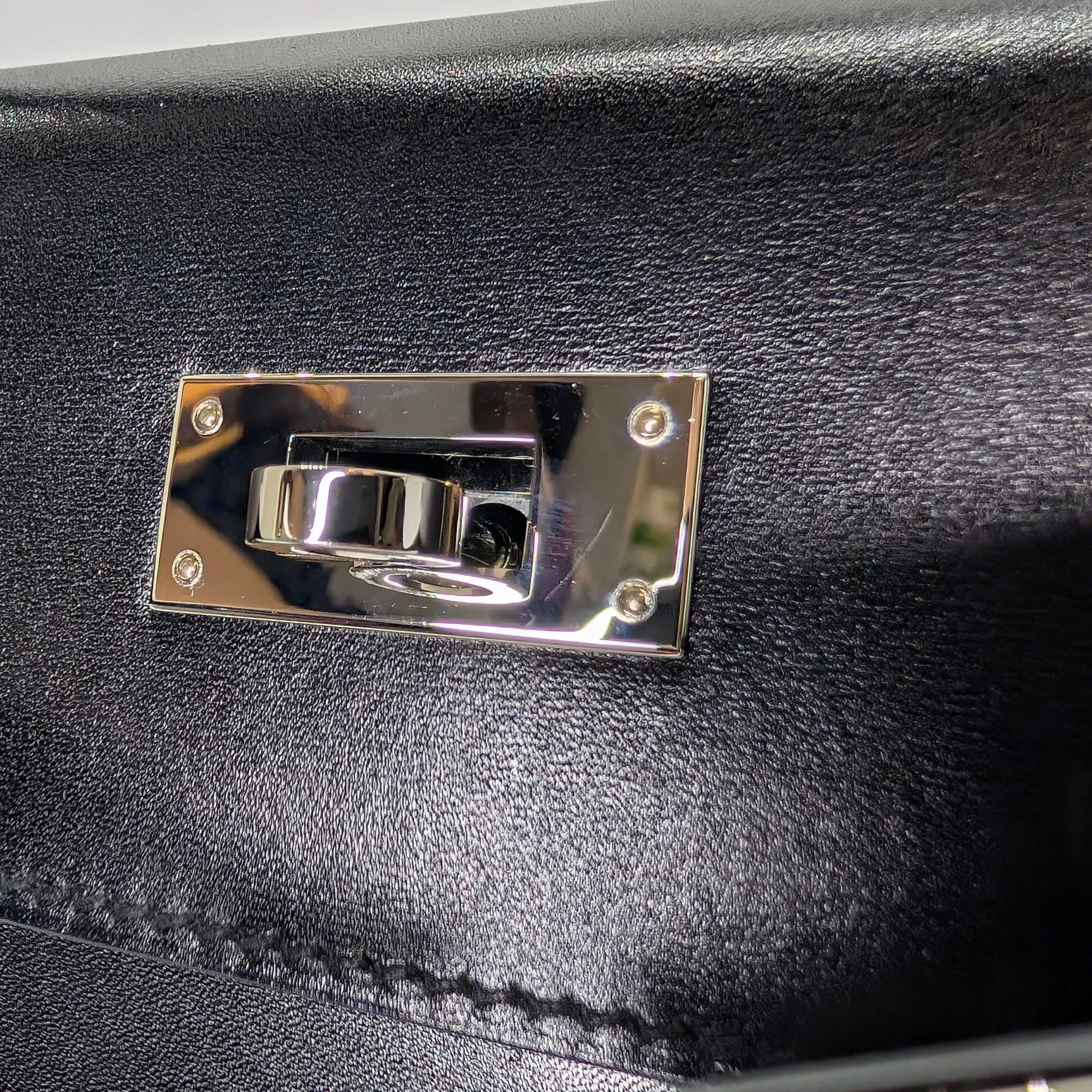 Hermès Kelly 28 SHW Box Leather W Stamp 2024 Black - Image 20