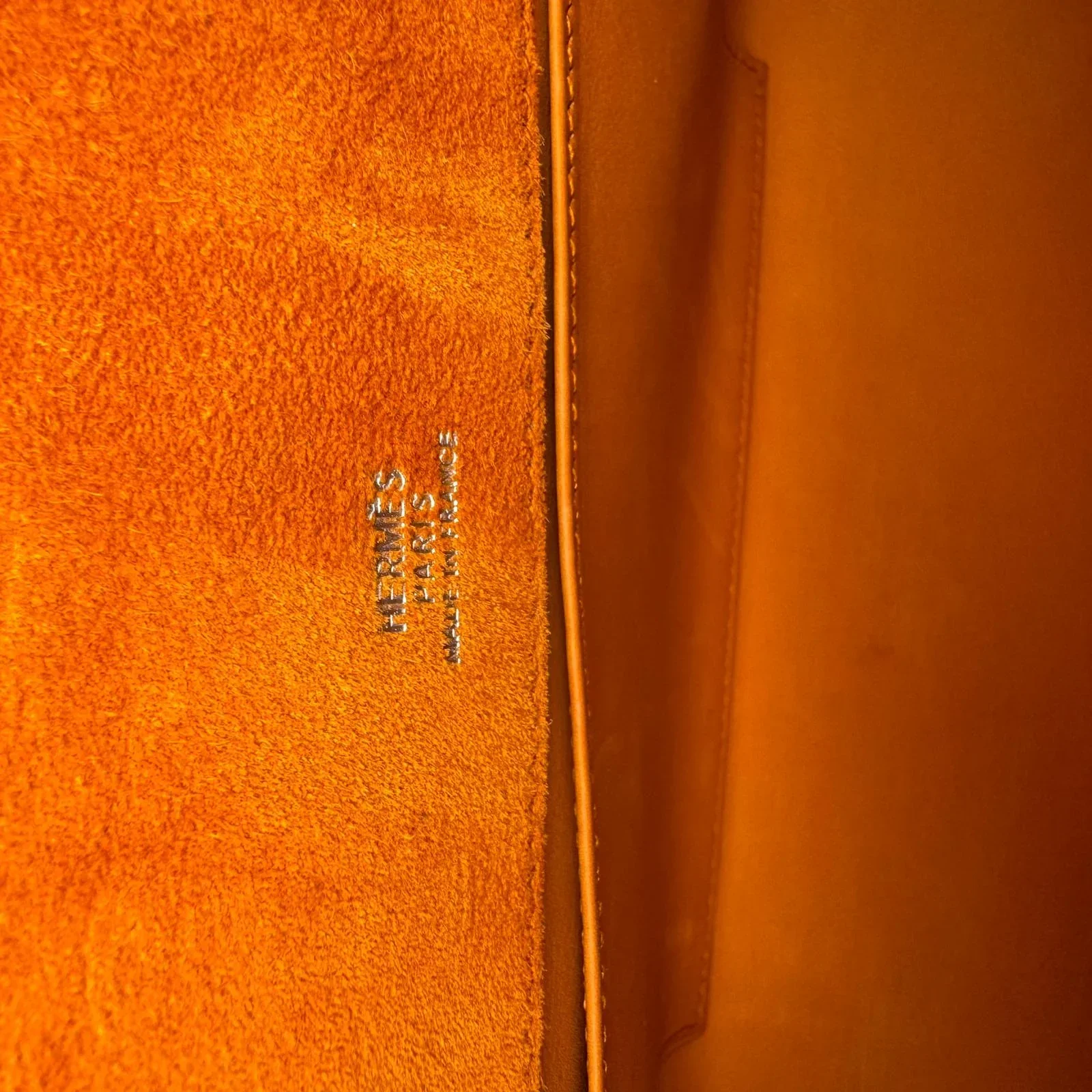 Hermès Kelly Pochette Orange H Veau Doblis Suede PWH ☐ I Stamp - Image 19