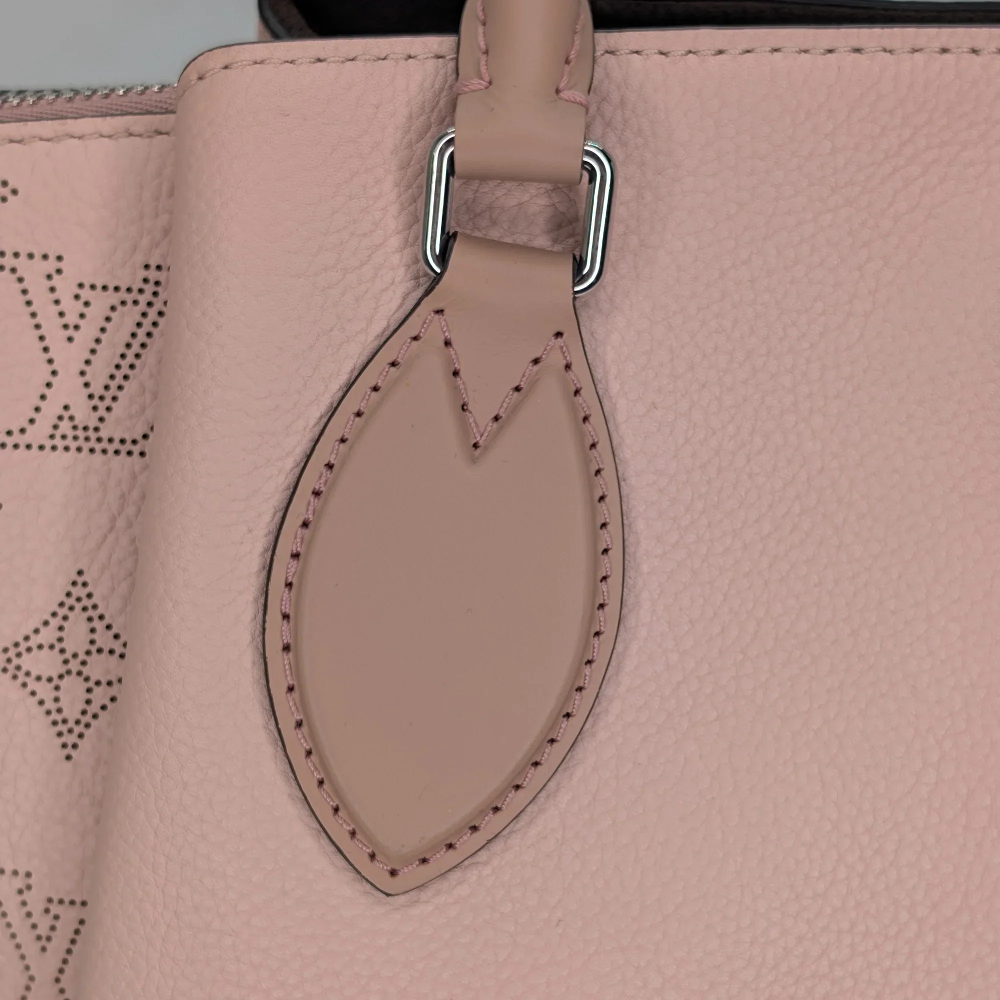 Louis Vuitton Mahina Haumea Magnolia Pink - Image 16