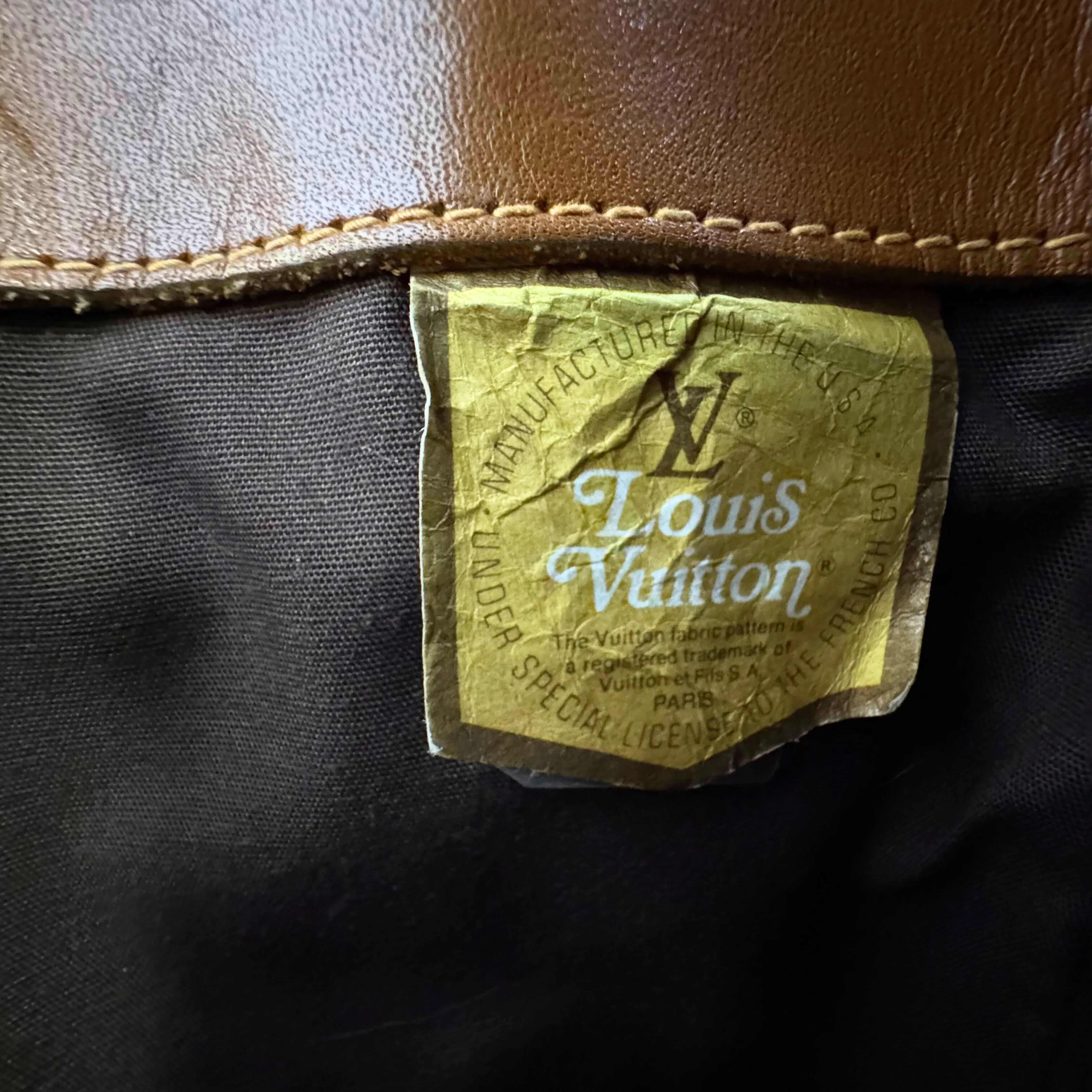 Louis Vuitton French Monogram Company Petit Marais Bucket Bag - Image 23
