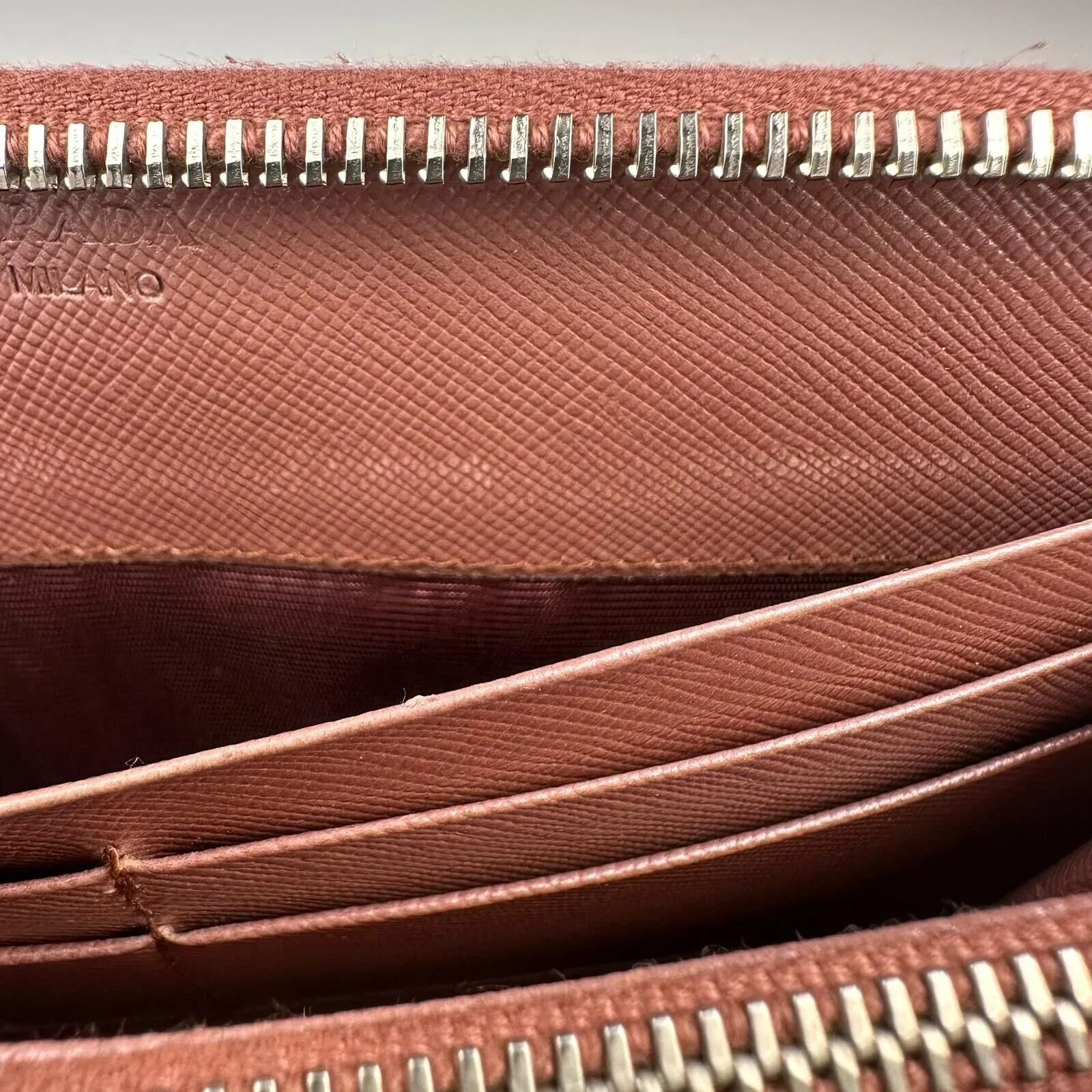 Prada Saffiano Zipped Wallet Portafoglio Lampo Rose Gold - Image 10