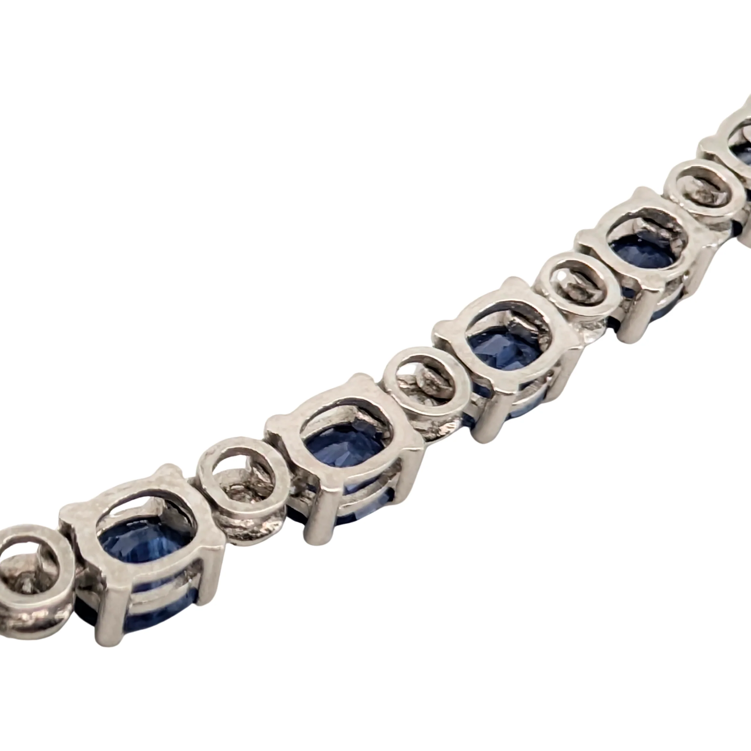 14.89Ct Natural Sapphire & 0.79Ct Diamonds Tennis Necklace In 18K White Gold - Image 3
