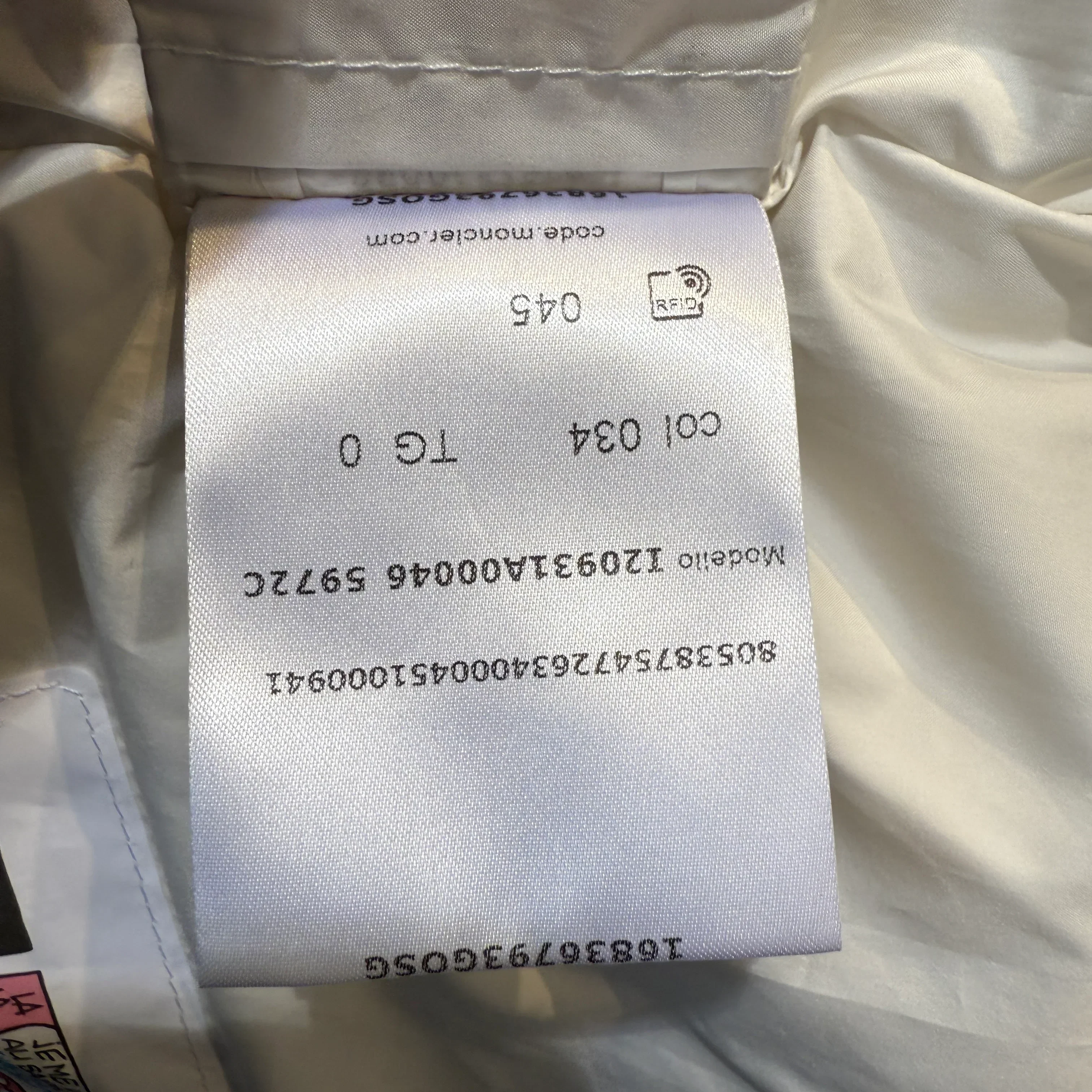 Moncler Lempa Gielt Puffer Vest Women's Size 0/ Small - Image 24